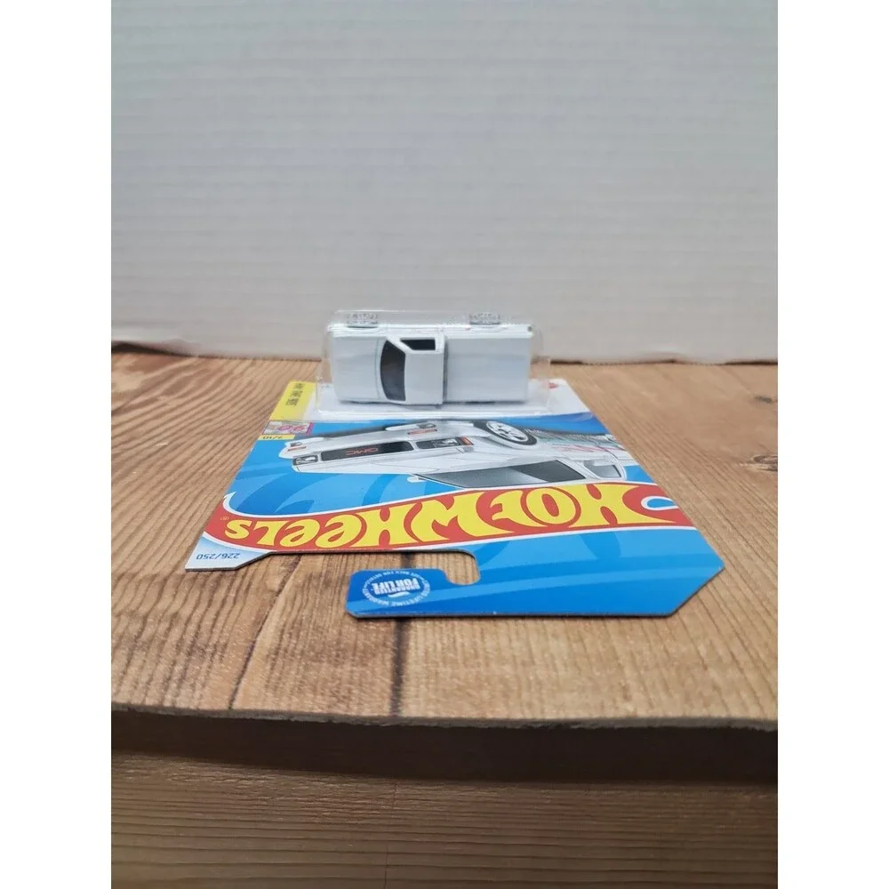 Hot Wheels 2024 Mainline M Case HW The 90s '91 GMC Syclone White #226